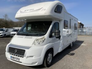 FIAT DUCATO 40 MAXI 130 M-JET SWIFT SUNDANCE 6 BERTH MOTORHOME (8)