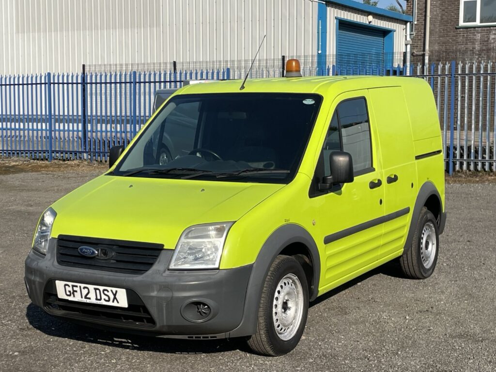 FORD TRANSIT CONNECT LOW ROOF CREW VAN 5 SEATER TWIN SIDE DOORS TDCi 90ps